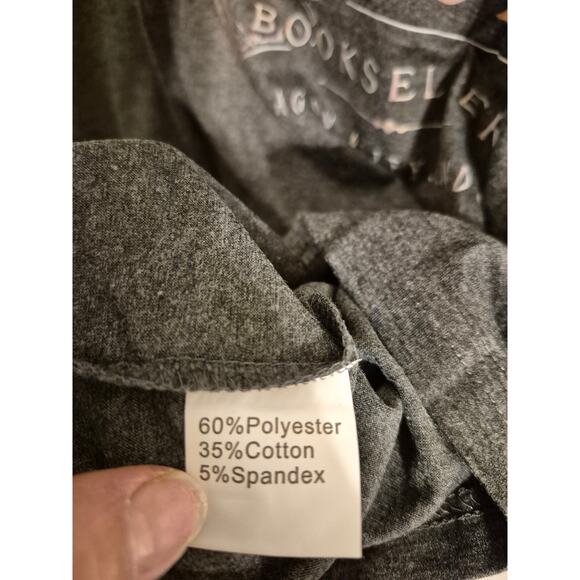 Flourish and Blotts Bookstore T-shirt Size 1XL-NWOT - Picture 4 of 7